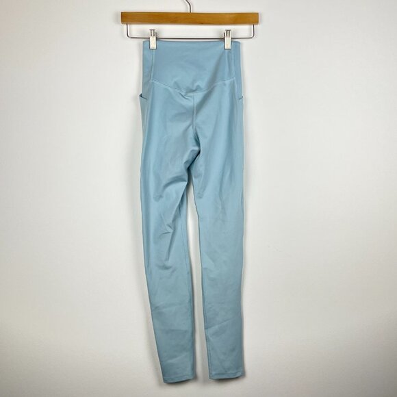 NWT Girlfriend Collective 7/8 Compressive Pocket Leggings Light Blue Size XS - Picture 3 of 9